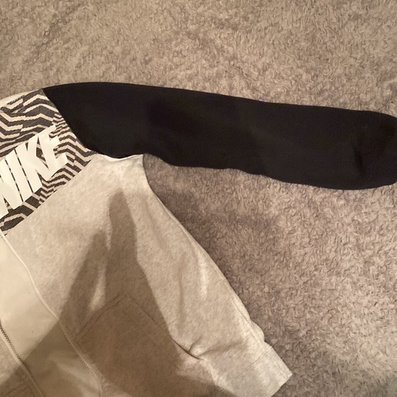 Nike zip up, Size M, Like New - Picture 2 of 5